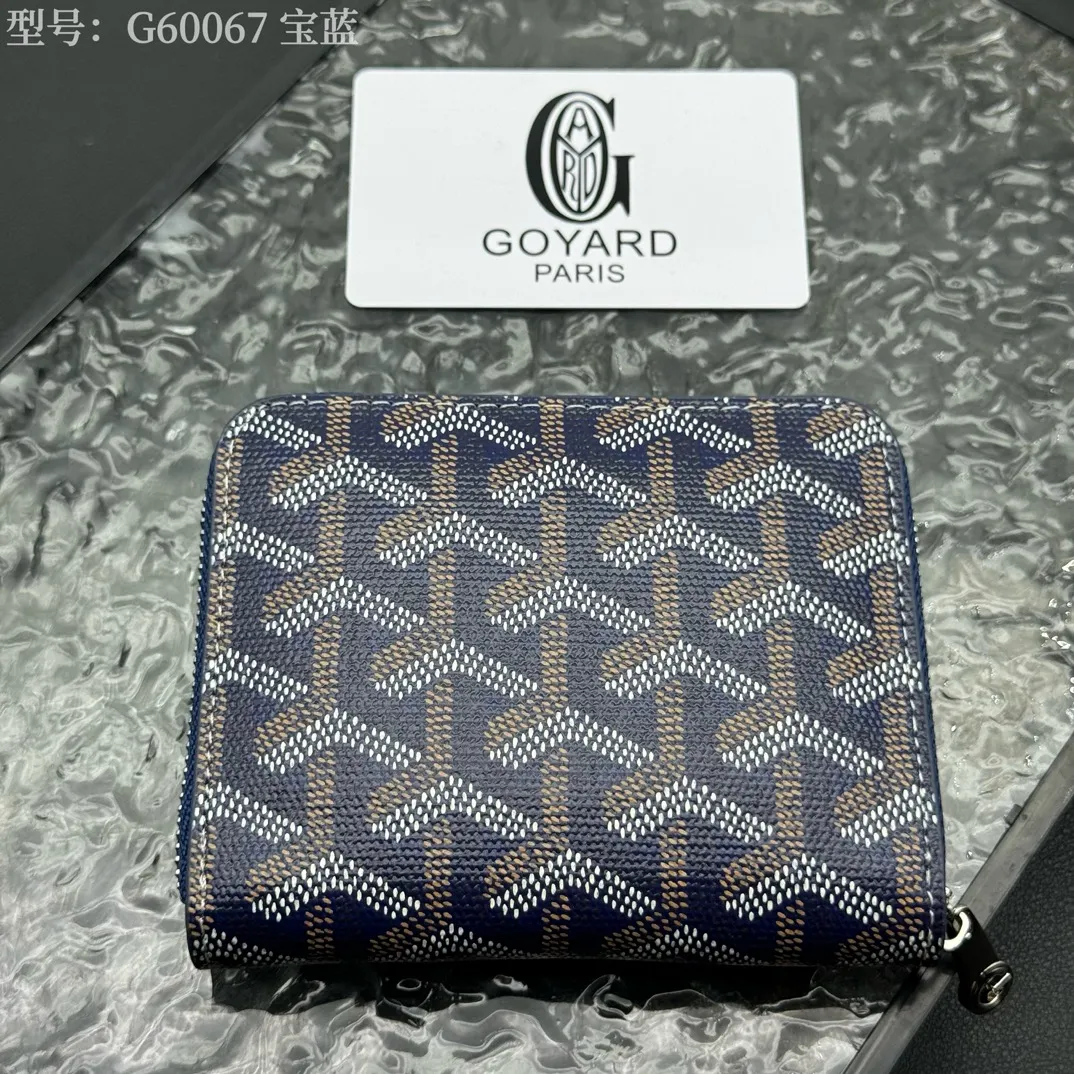 💰110 💎Top original 𝐠𝐨𝐲𝐚𝐫𝐝 Hot style 💕 Goya wallet short Matignon Mini coin purse with full zipper closure design. Its central compartment holds coins, while its interior patch pocket holds cards or small IDs. Style number: G60067 Size: 10.4*7.5*1.8cm
