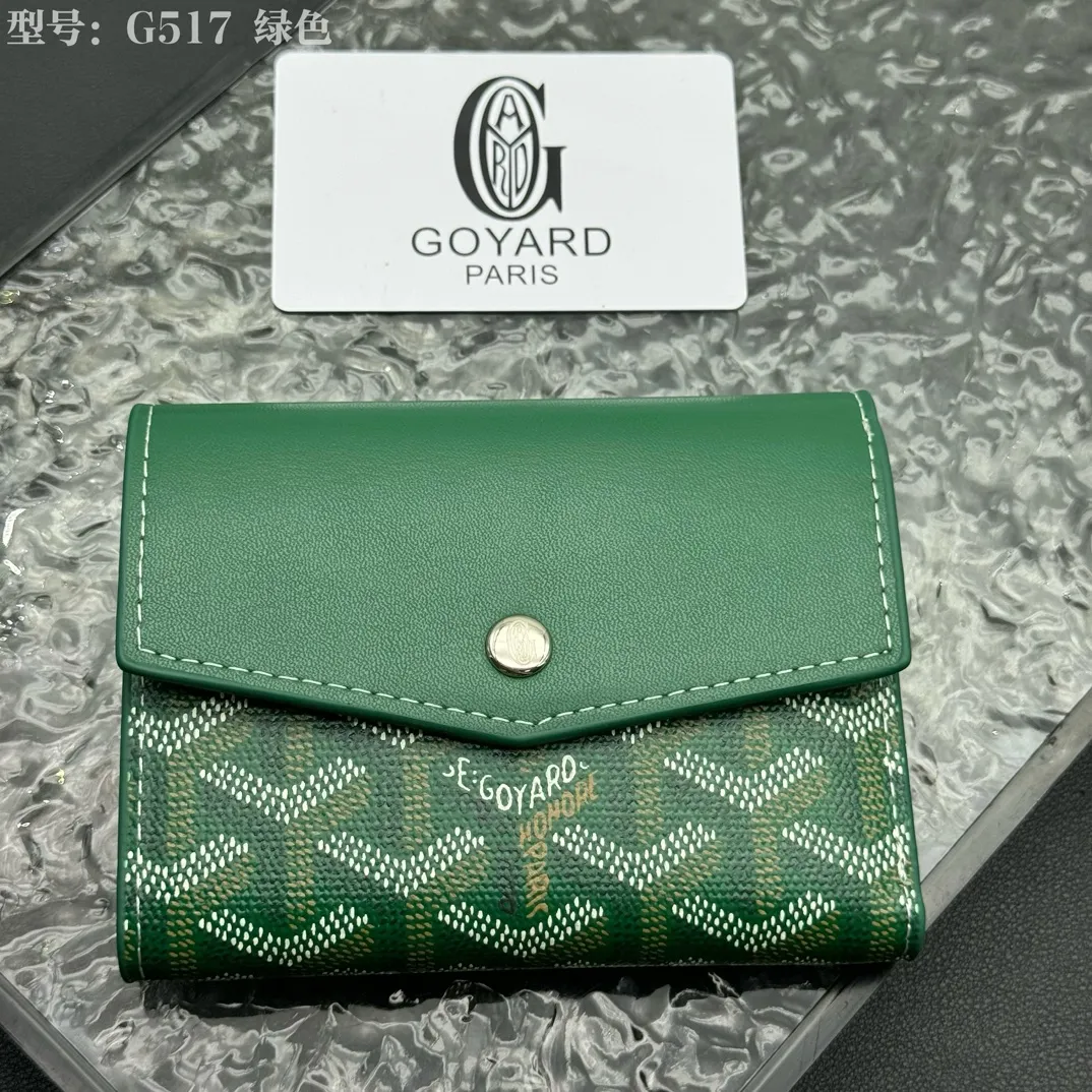 💰120 💎Top Original 𝑮𝑶𝒀𝑨𝑹𝑫 𝑽𝒊𝒄𝒕𝒐𝒊𝒓𝒆 The wallet has a small and compact design that can store cards, banknotes and documents. It's sized to fit in a bag or in a jacket or pants pocket. The Insert Victoire Card Holder can be placed inside the Victoire Wallet to store even more cards. Style number: G517 Size: 12*9*3