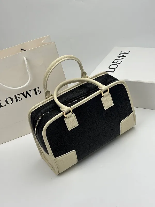 All categories Official website "Brand Women's Bags" Women's Bags 💙 Loewe 2026 new LOEWE crossbody bag