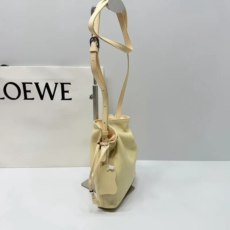 All categories Official website "Brand Women's Bags" Women's Bags 💙 Loewe 2026 new LOEWE crossbody bag