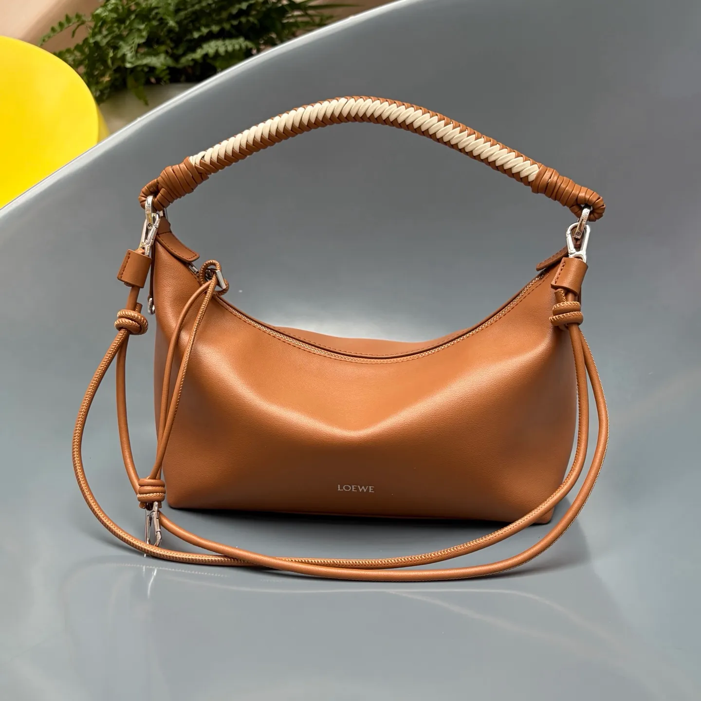 All categories Official website "Brand Women's Bags" Women's Bags 💙 Loewe 2026 new LOEWE armpit shoulder bag