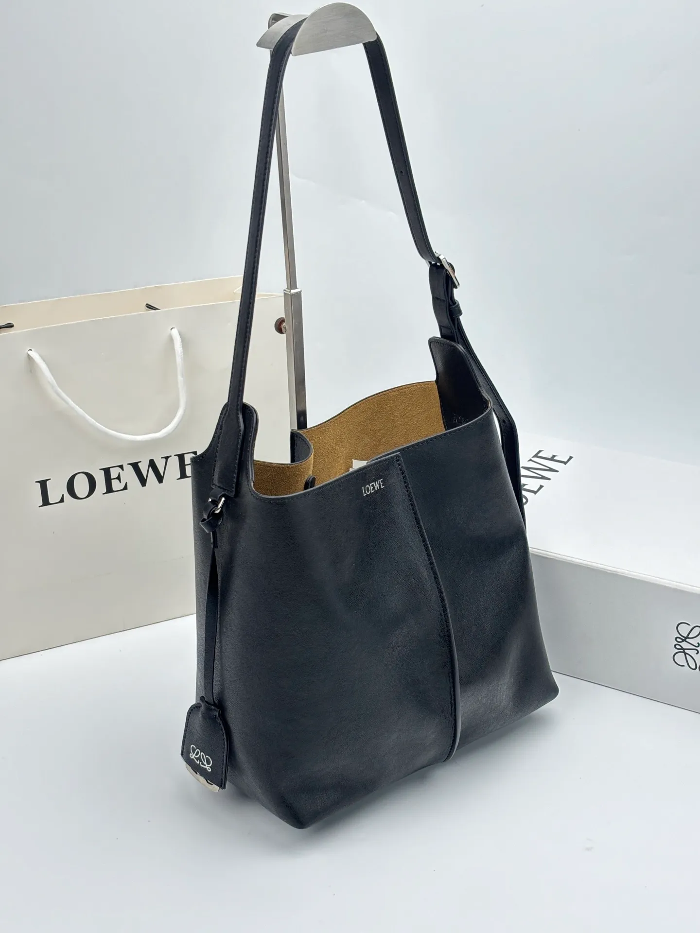 All Categories Official Website "Brand Women's Bags" Women's Bags 💙 Loewe 2026 New LOEWE Bucket Bag