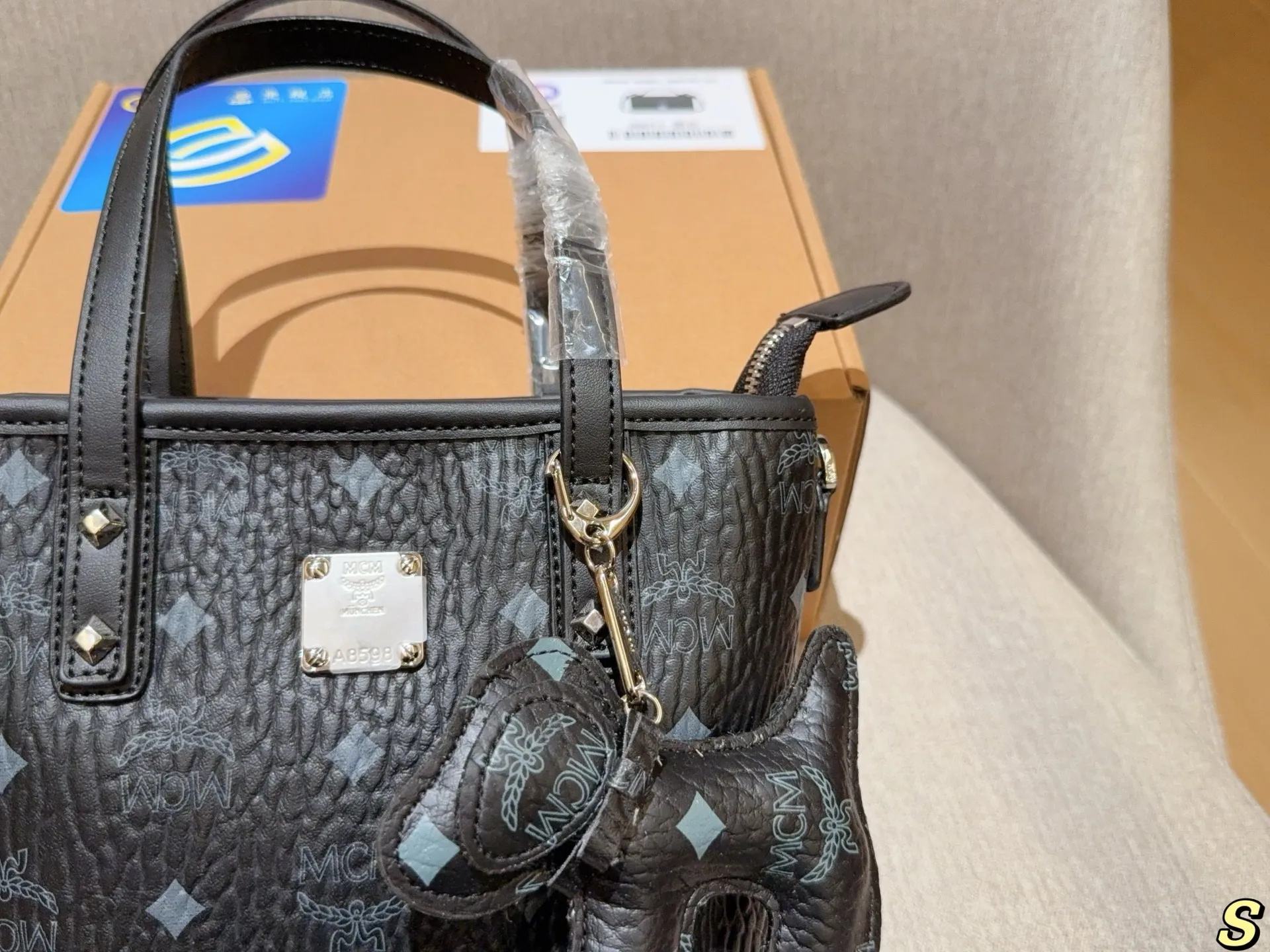 All Categories MCM Women’s Bags and Wallets MCM 88018