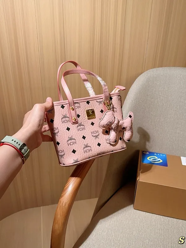 All Categories MCM Women’s Bags and Wallets MCM 88018