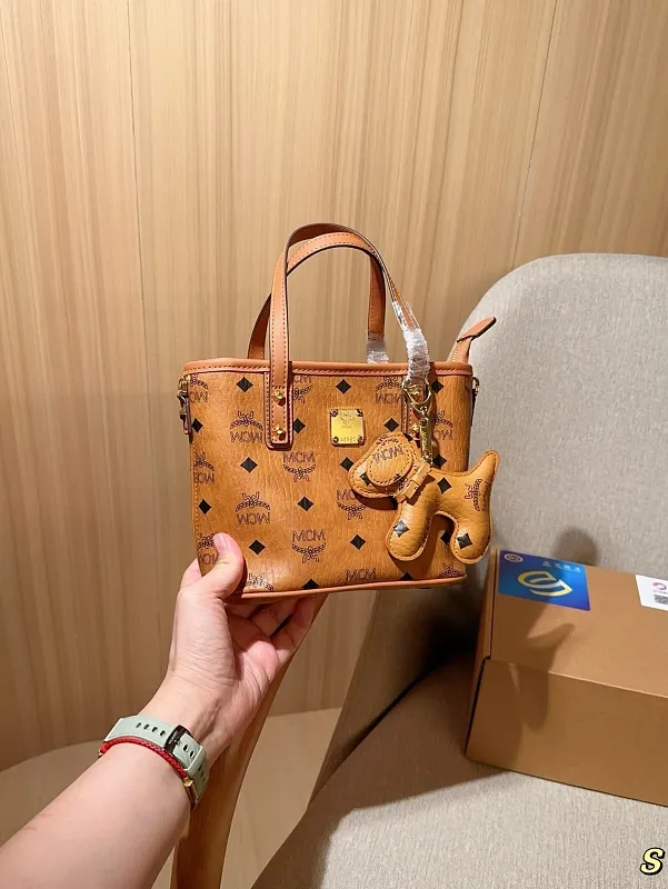 All Categories MCM Women’s Bags and Wallets MCM 88018