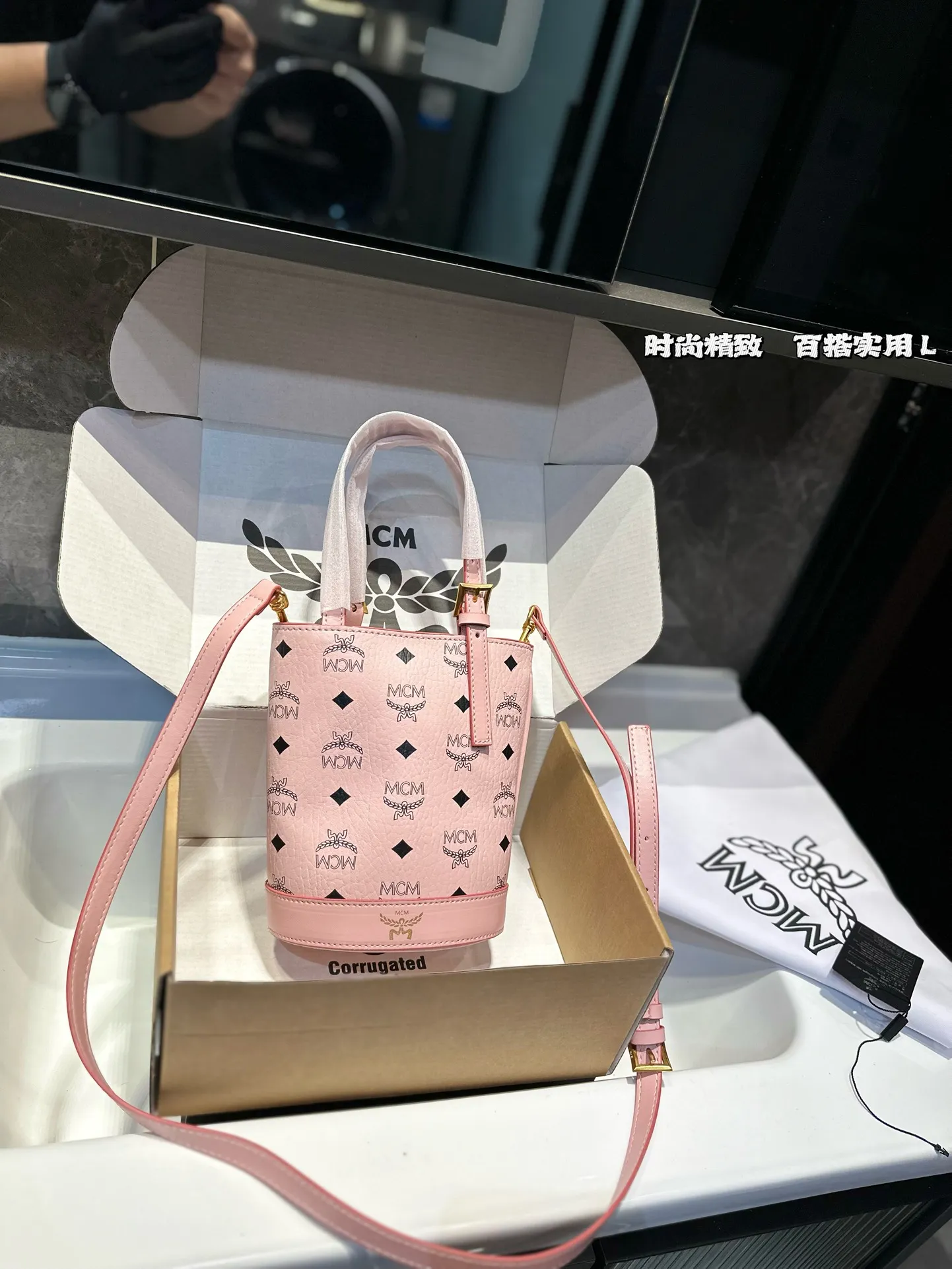 All Categories MCM Women’s Bags and Wallets MCM 88118