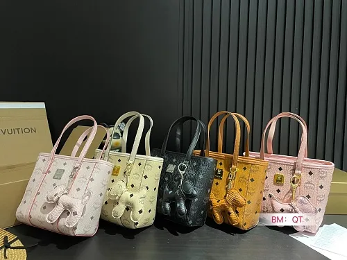 All Categories MCM Women’s Bags and Wallets MCM M88077