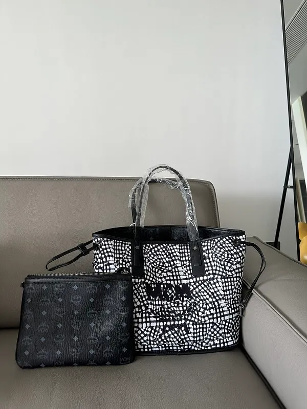 All Categories MCM Women’s Bags and Wallets MCM 65007