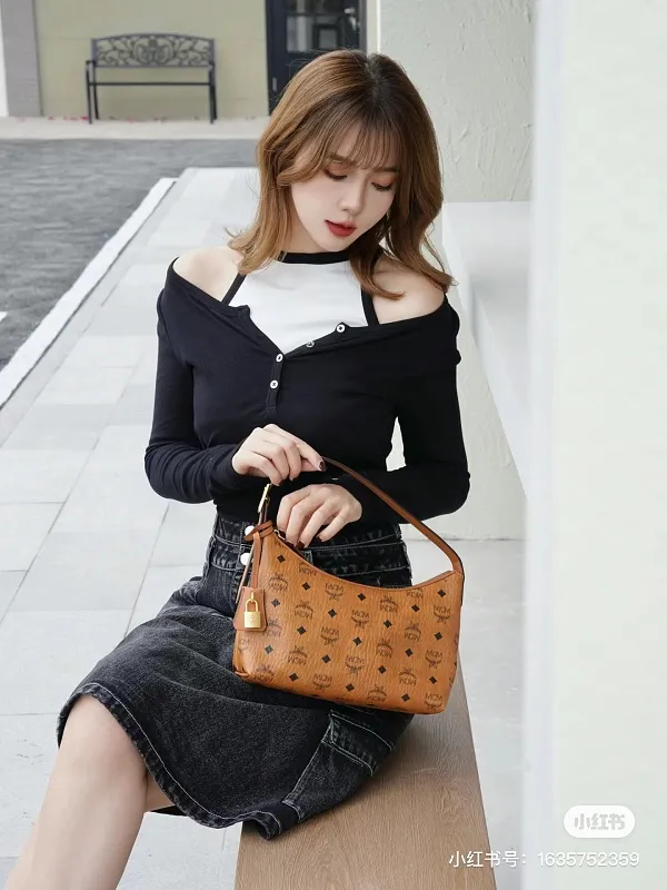 All Categories MCM Women's Bags and Wallets MCM 65037
