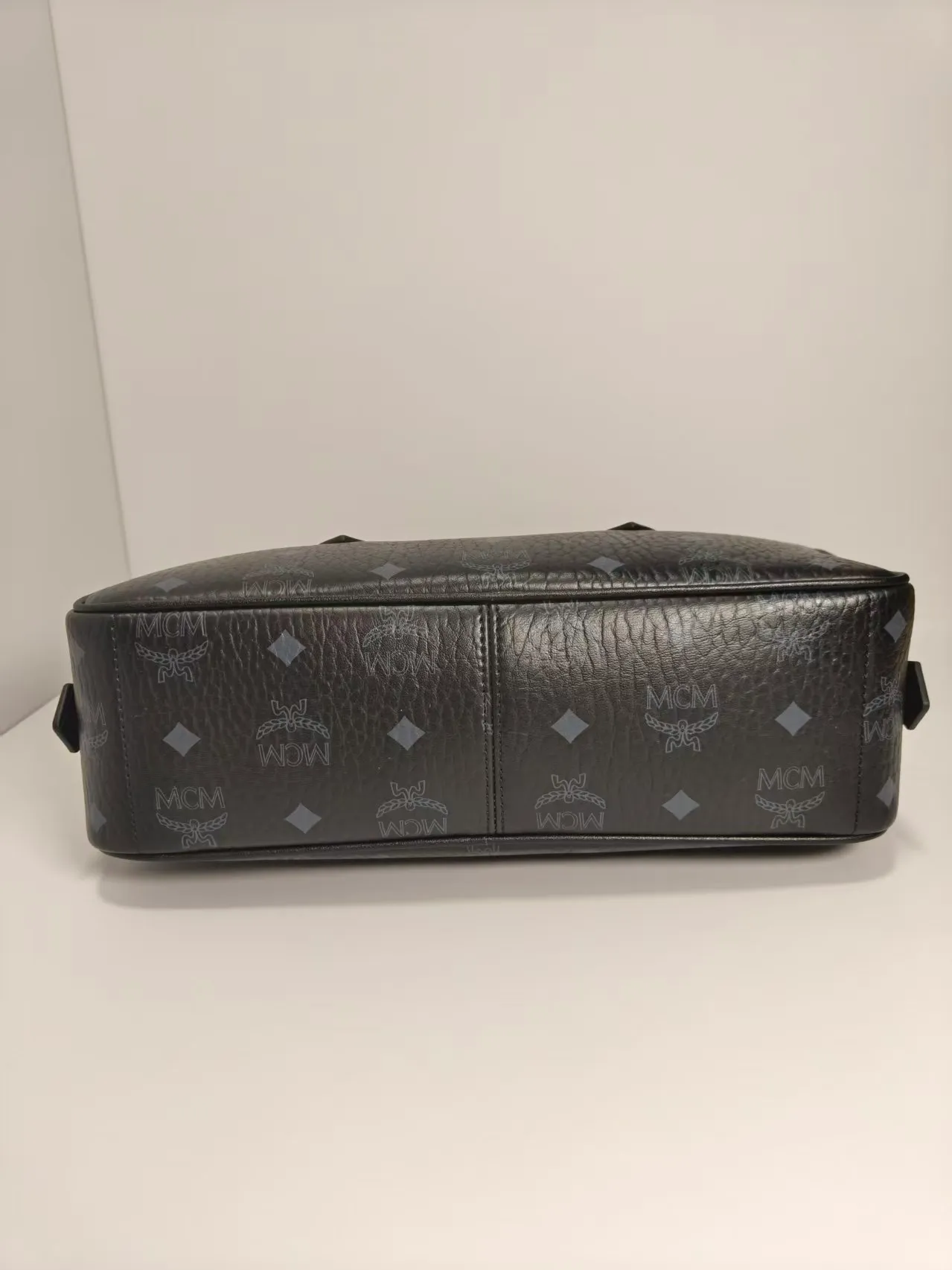 All Categories MCM Women’s Bags and Wallets MCM 2712