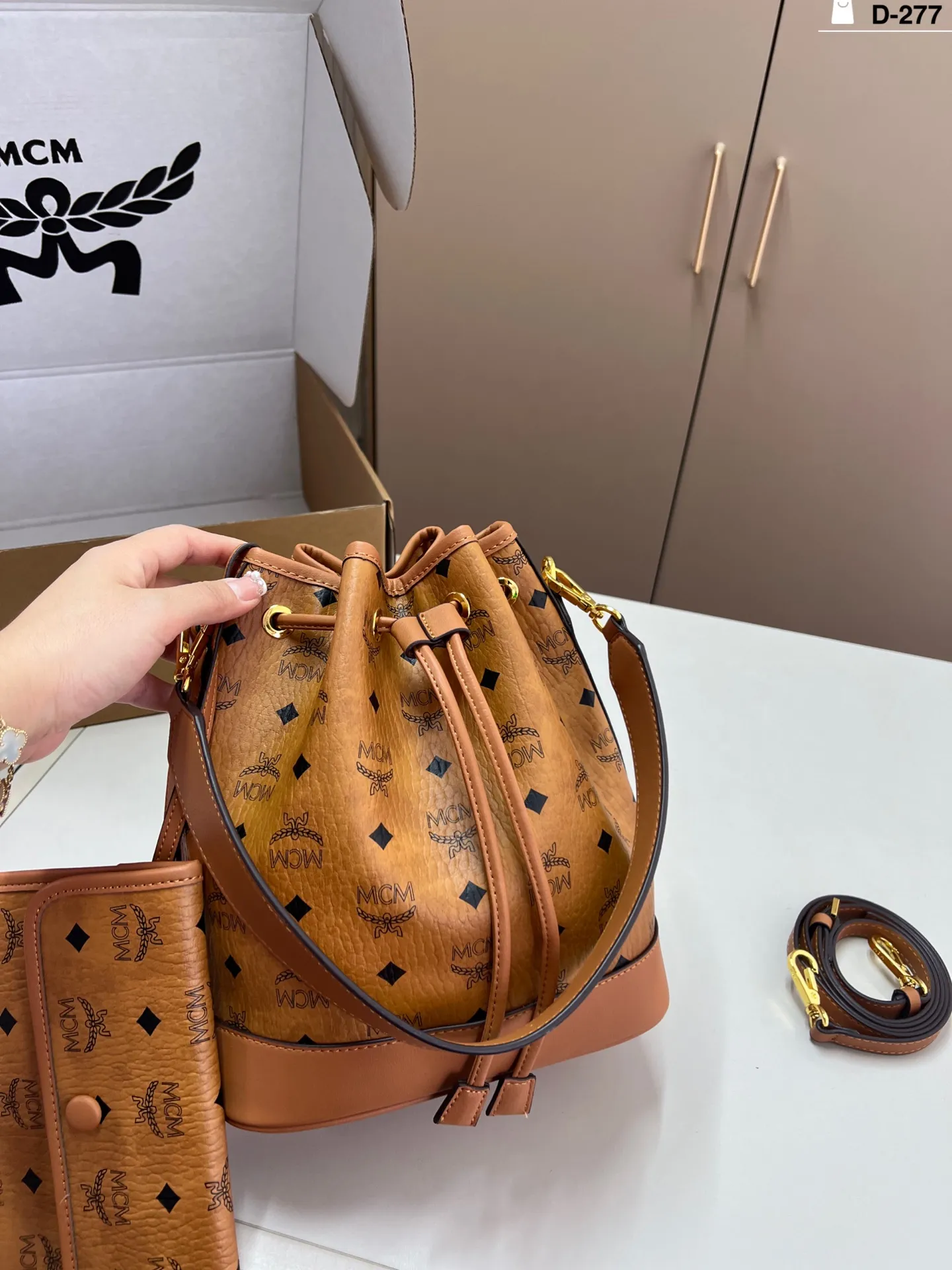 All Categories MCM Women’s Bags and Wallets MCM 88104
