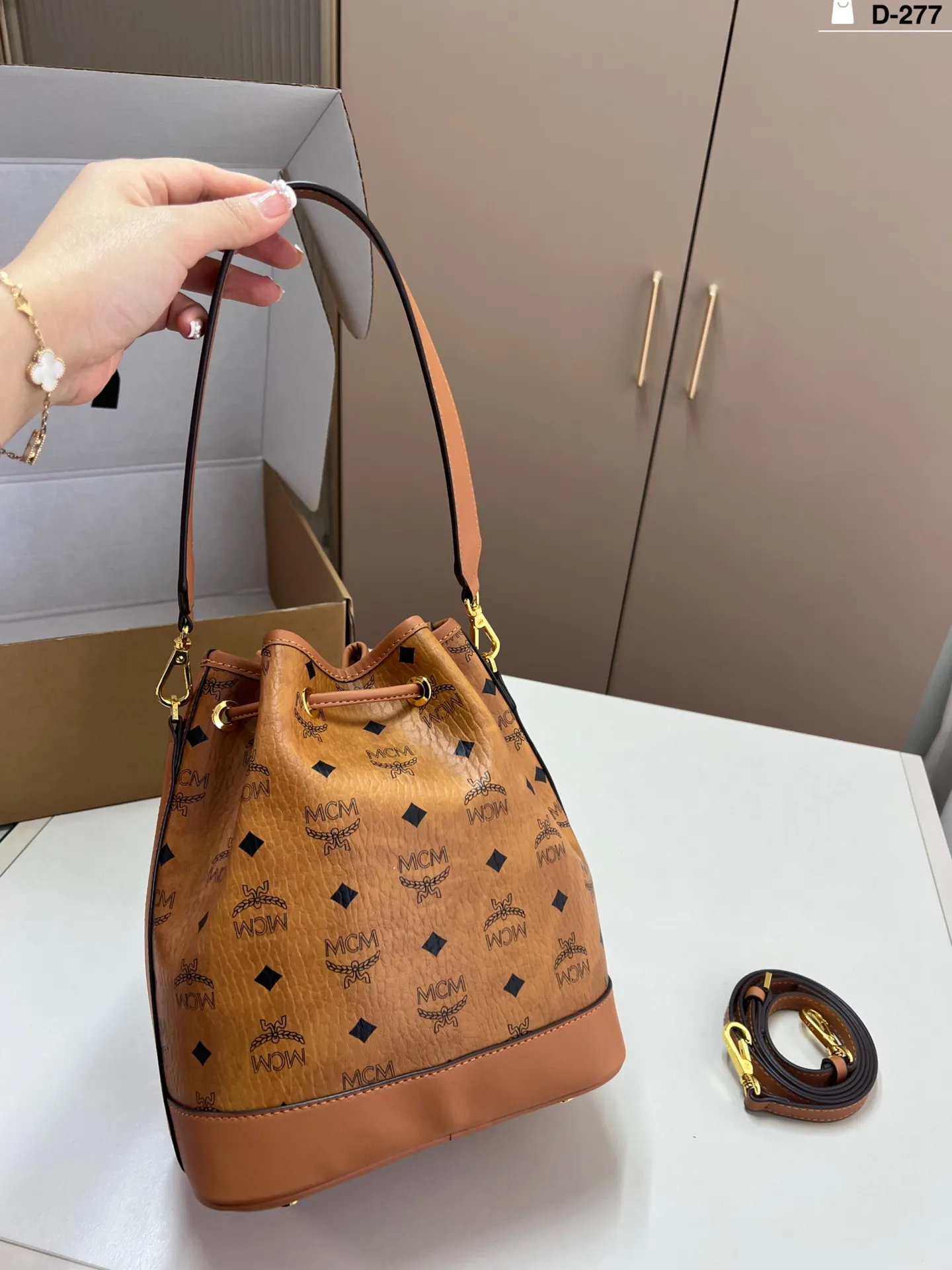 All Categories MCM Women’s Bags and Wallets MCM 88104