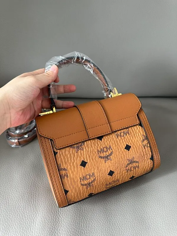 All Categories MCM Women’s Bags and Wallets MCM 65011