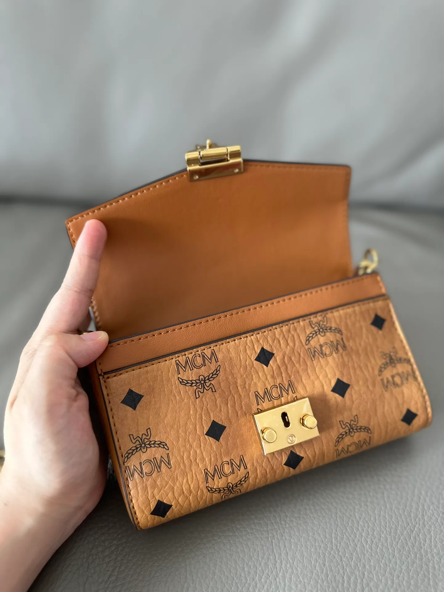 All Categories MCM Women's Bags Wallets MCM 65009 Chain Terms