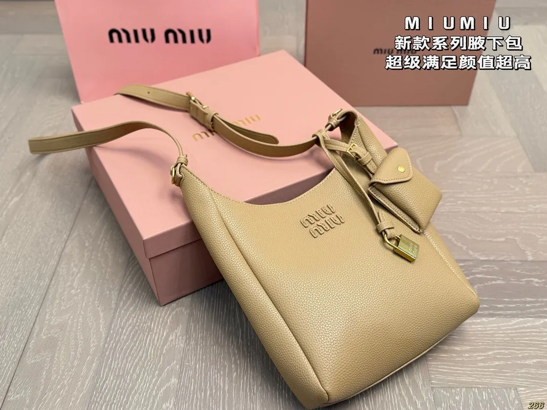 All categories Official website "Brand Women's Bags" Women's Bags 💙 miumiu 2025 new miumiu handbags