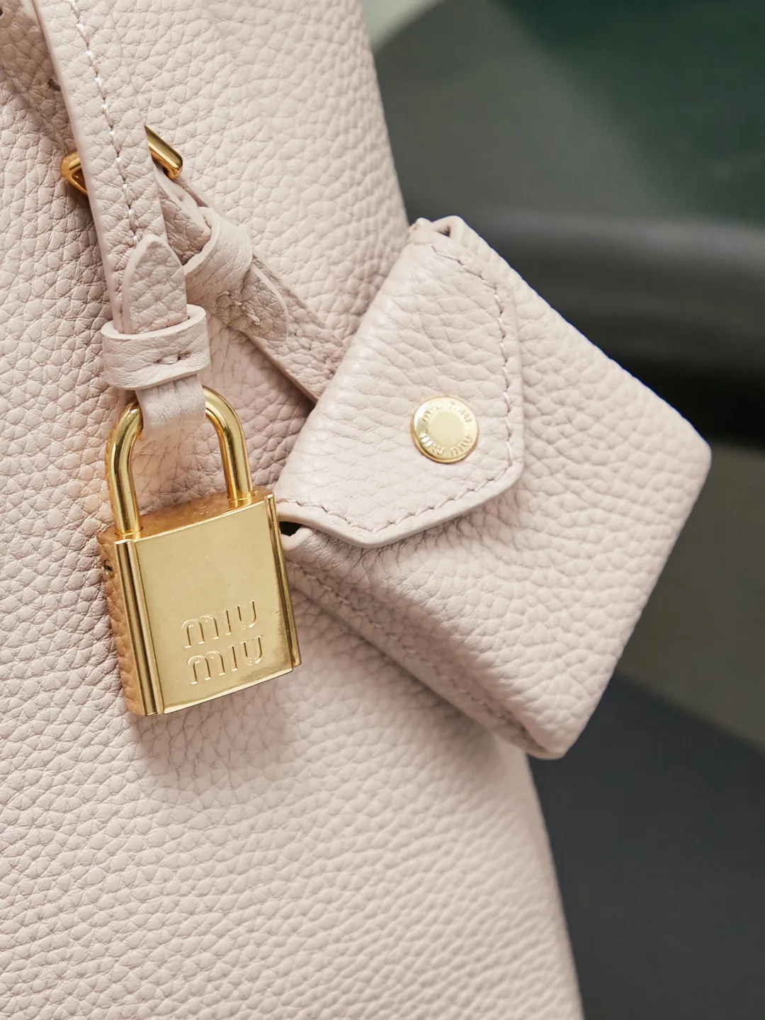 All Categories Official Website "Brand Women's Bags" Women's Bags 💙 miumiu 2026 New MIUMIU Tote Bag