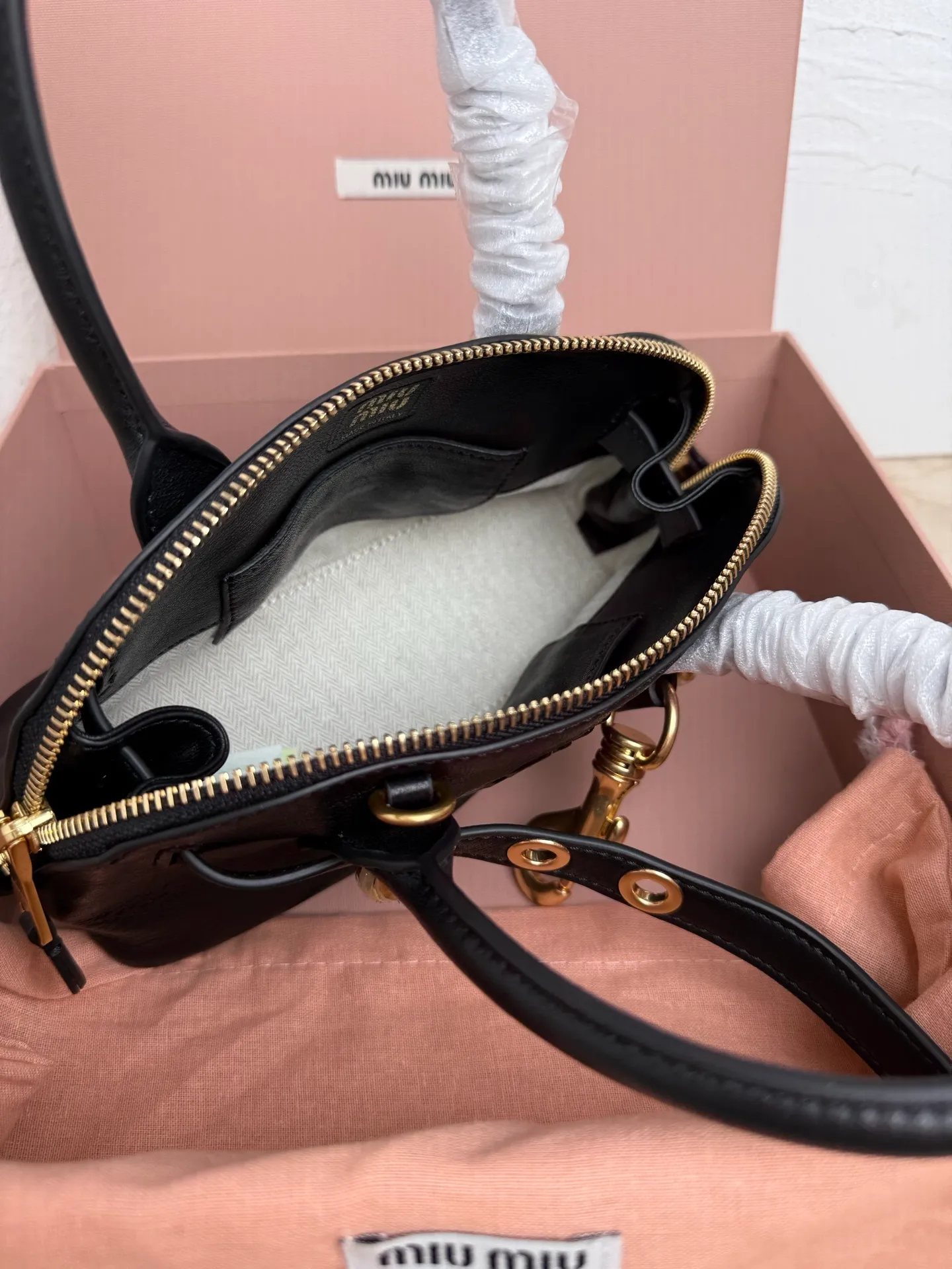 All Categories Official Website "Brand Women's Bags" Women's Bags 💙 miumiu 2026 Official Website MIUMIU Crossbody Bag
