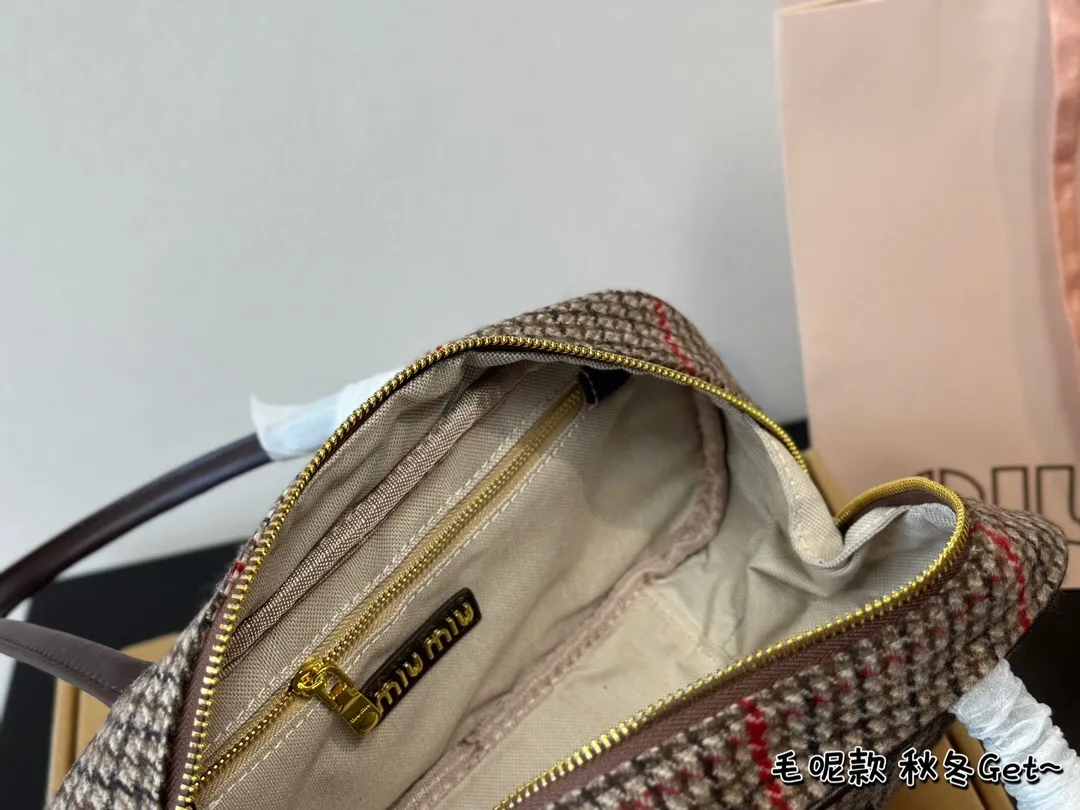 All Categories Official Website "Brand Women's Bags" Women's Bags 💙 miumiu 2024 official website new MIUMIU handbags