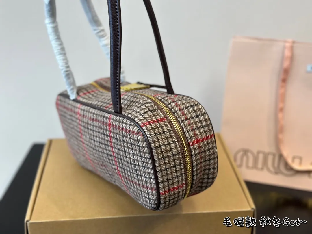 All Categories Official Website "Brand Women's Bags" Women's Bags 💙 miumiu 2024 official website new MIUMIU handbags