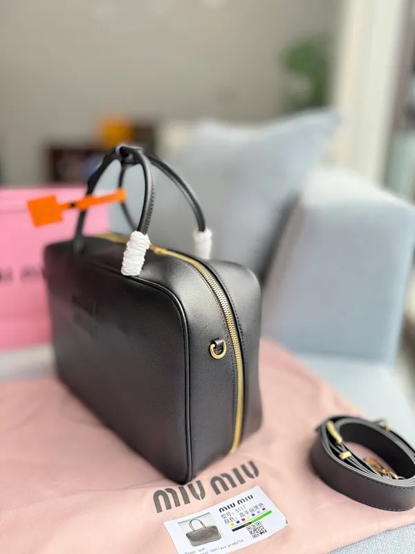 All categories Official website "Brand Women's Bags" Women's Bags 💙 miumiu 2024 new MIUMIU handbags