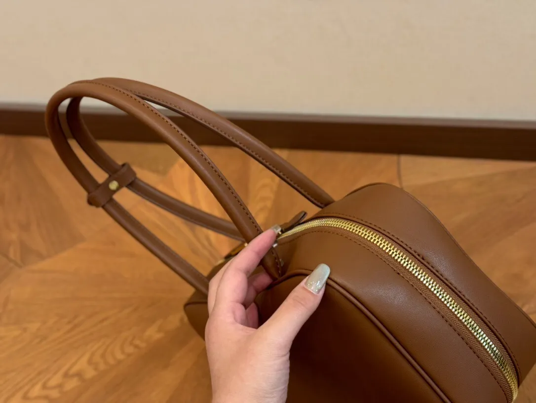 All Categories Official Website "Brand Women's Bags" Women's Bags 💙 miumiu 2024 official website new MIUMIU handbags