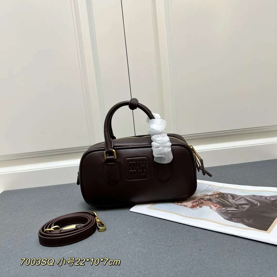 All Categories Official Website "Brand Women's Bags" Women's Bags 💙 miumiu 2025 new MIUMIU bowling bag