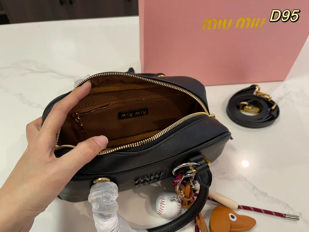 All categories Official website "Brand Women's Bags" Women's Bags 💙 miumiu 2024 new MIUMIU handbags