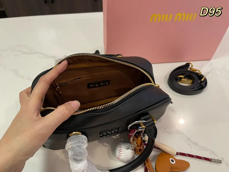All categories Official website "Brand Women's Bags" Women's Bags 💙 miumiu 2024 new MIUMIU handbags