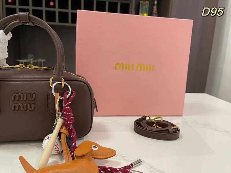 All categories Official website "Brand Women's Bags" Women's Bags 💙 miumiu 2024 new MIUMIU handbags