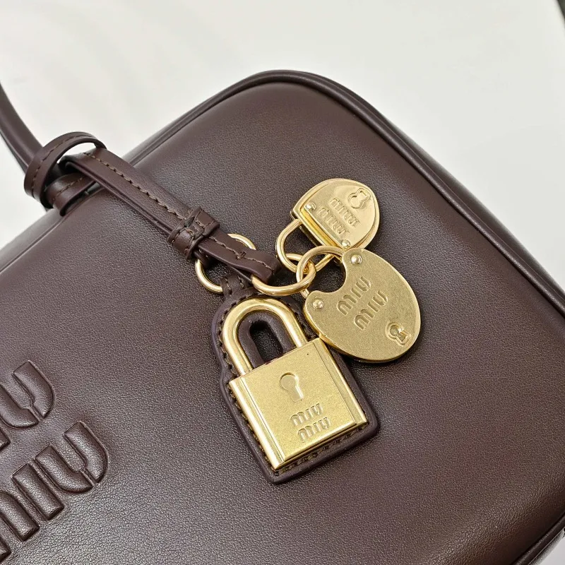 All categories Official website "Brand Women's Bags" Women's Bags 💙 miumiu 2025 new MiuMiu handbags