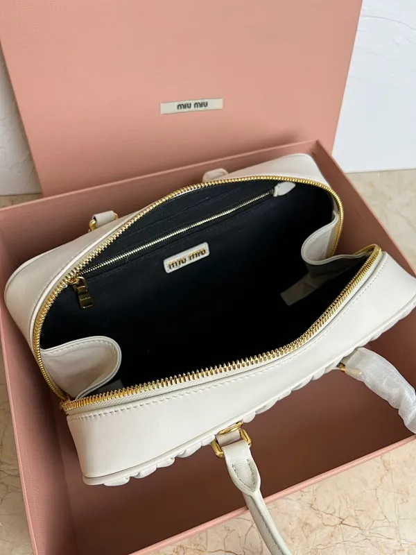 All Categories Official Website "Brand Women's Bags" Women's Bags 💙 miumiu 2026 Official Website MIUMIU Crossbody Bag