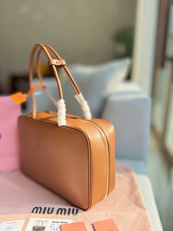 All categories Official website "Brand Women's Bags" Women's Bags 💙 miumiu 2024 new MIUMIU handbags