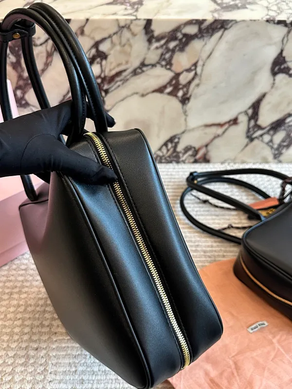 All categories Official website "Brand Women's Bags" Women's Bags 💙 miumiu 2026 new MIUMIU bowling bag