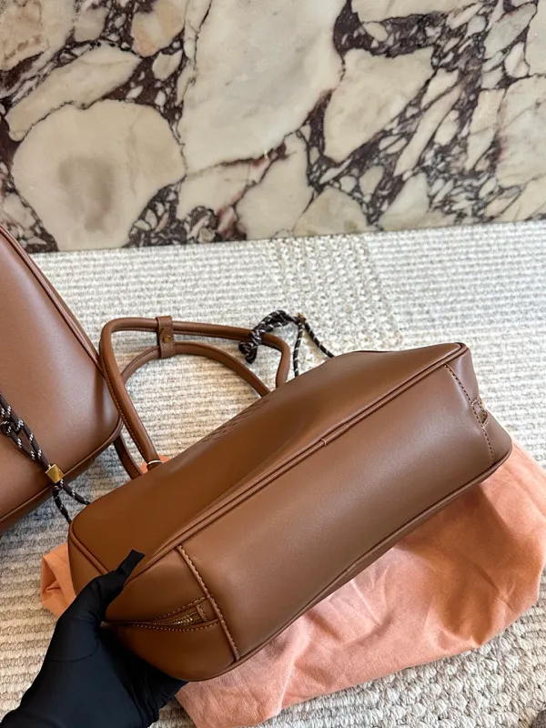 All categories Official website "Brand Women's Bags" Women's Bags 💙 miumiu 2026 new MIUMIU bowling bag