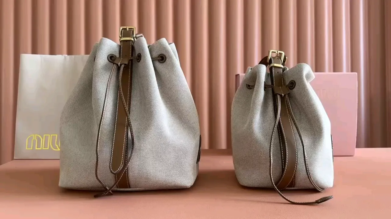💋💋💋【Full set of packaging at the counter】5BE089-5B'E090 canvas bucket bag
