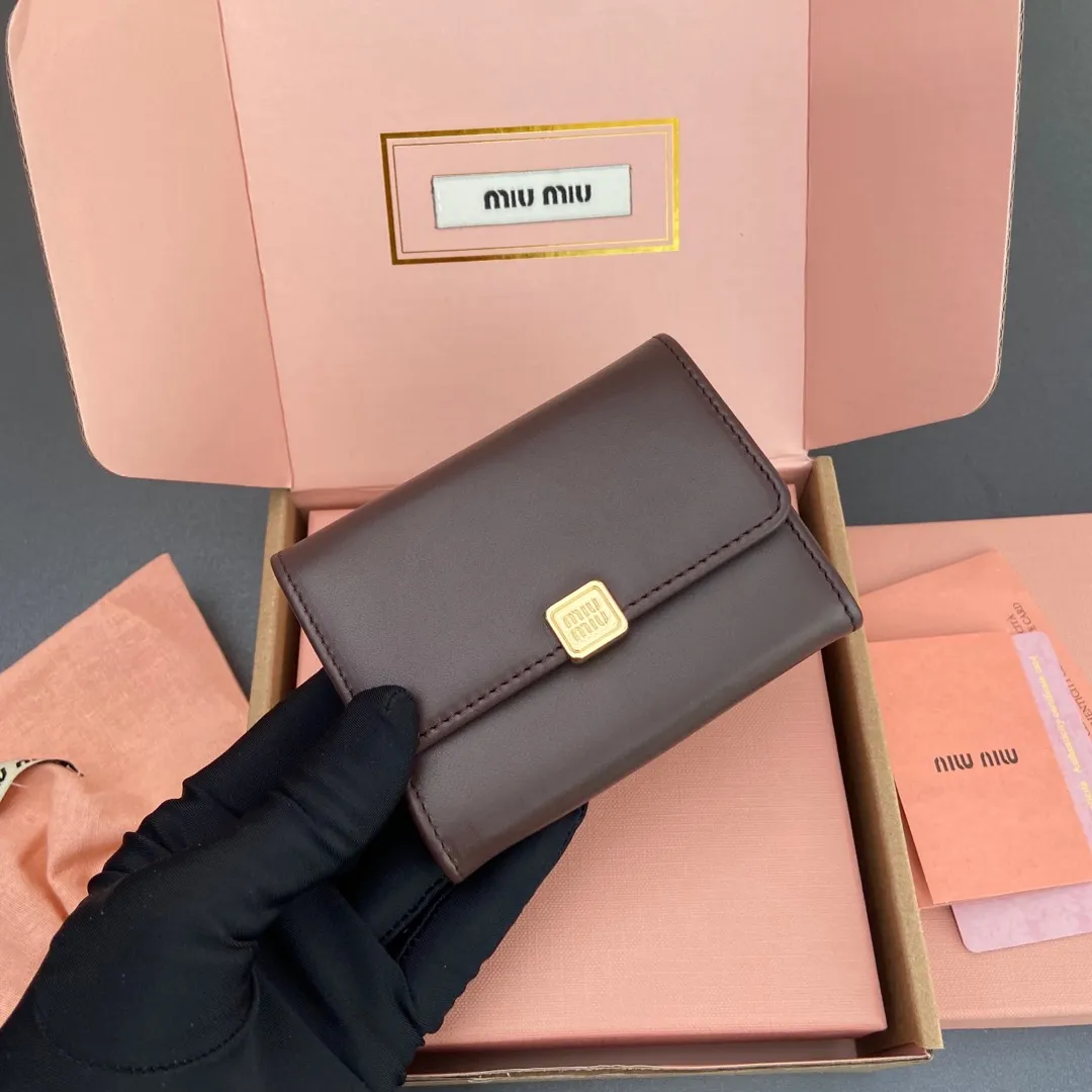 [Special grade hardware original leather] ¥560 ~ Heather wood color imported cowhide card bag - Snap button closure - Metal letter logo - 2 card slots - Lined Size: w8.5×h10.2×2cm No.: 5M104_ MM0220