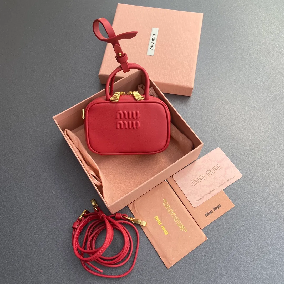 [Special grade hardware original leather] ~ Red imported cow leather pendant No.: 5NR036 _ 020 _ MM030