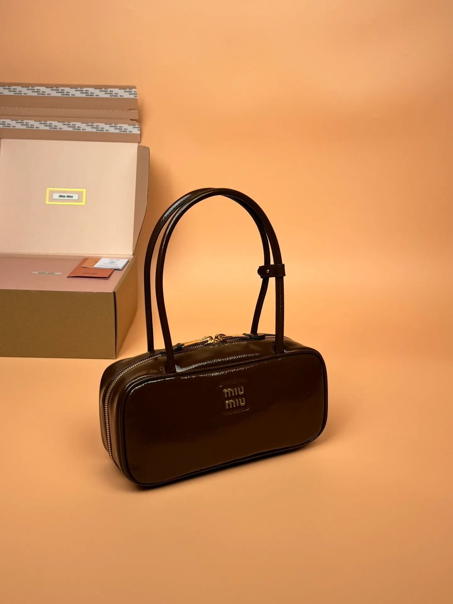 💰1640 [Special grade hardware original leather] beau naplak patent sheep leather handbag ~ handbag shoulder bag ~ bright brown Size: w28×h13×d9cm Number: 5bb173