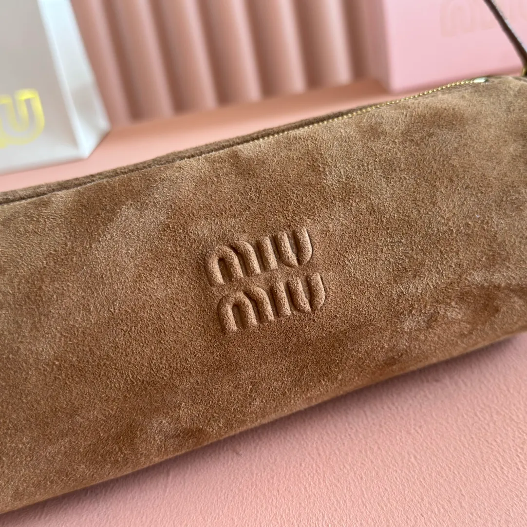 p1040💋💋💋[Special grade hardware original leather] Adventure Nappa frosted leather handbag/shoulder bag brown Size: W22×H9×D9cm No._5BG851