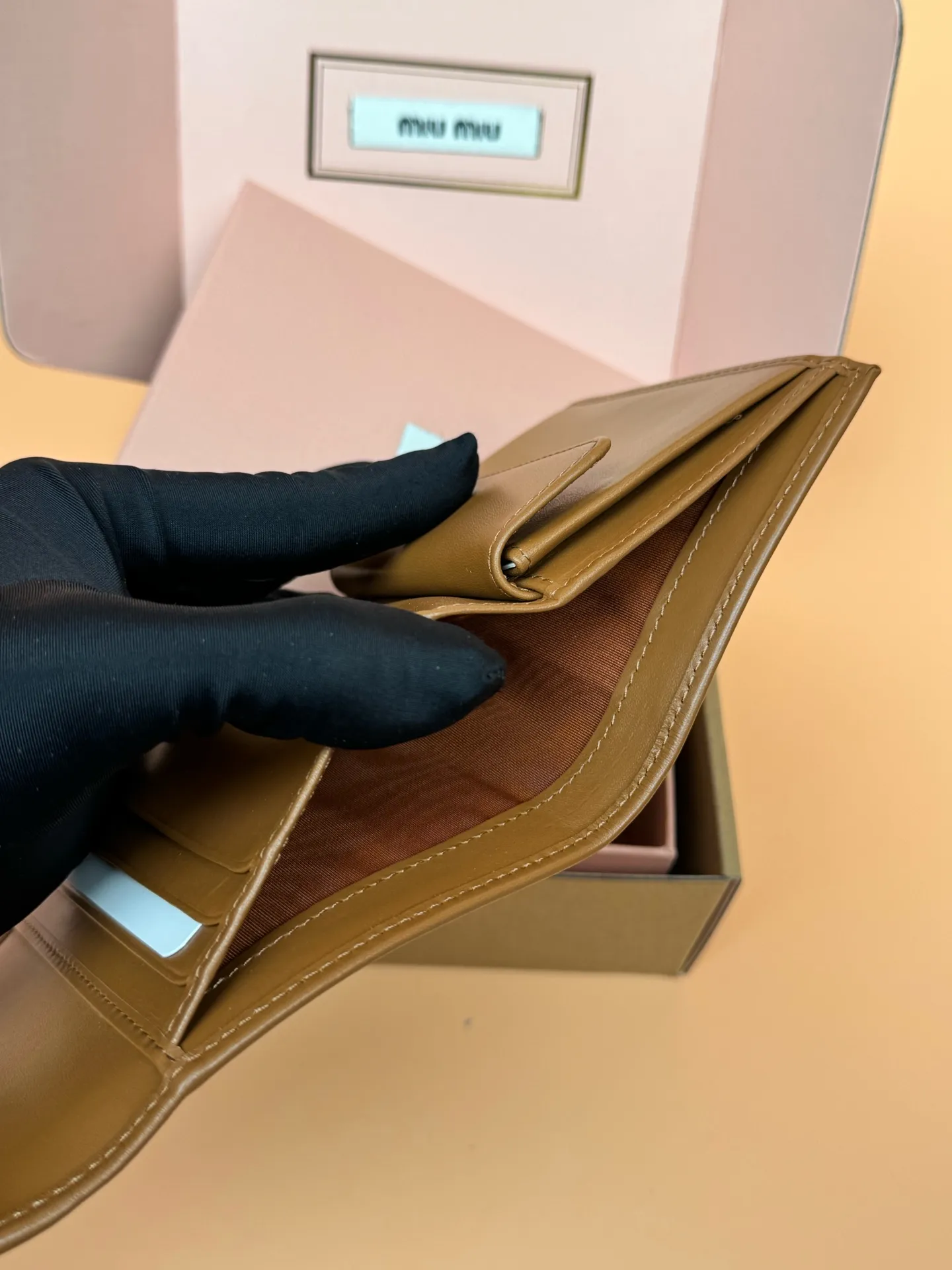 [Special grade hardware original leather] ¥600 ~ Imported cowhide wallet ~ Cognac color - Snap button closure - Metal letter logo - 2 card slots - 1 banknote compartment - 1 coin pocket - Lined Size: w11.5×h10.2×2cm No.: 5MH033_ MM0240