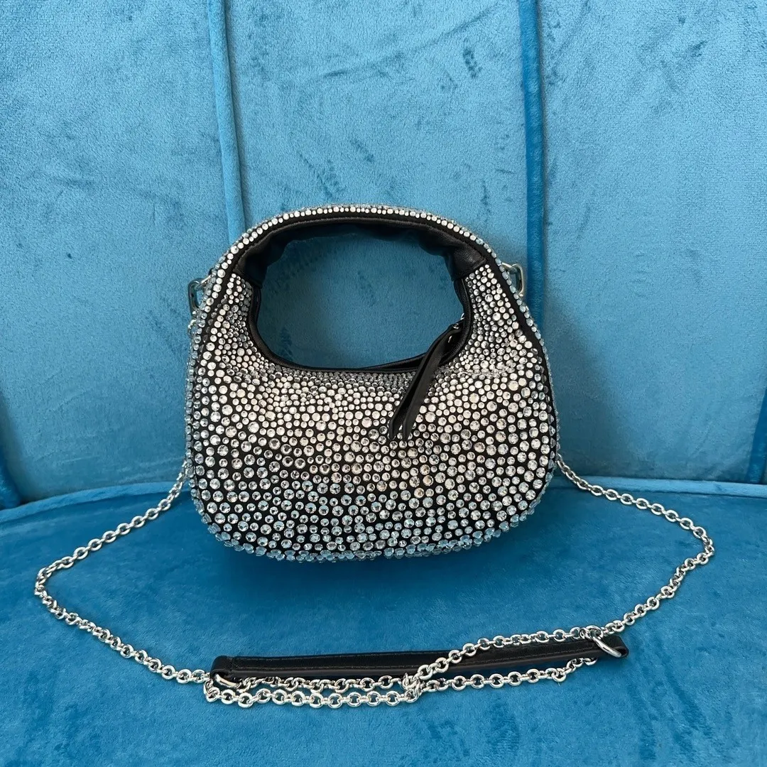 p1560💋💋💋【Full set of packages at the counter】🍒M Home🍒5B078M Home's new mini diamond bag, this handbag is covered with a geometric pattern composed of artificial crystals, with exquisite details. The classic letter logo adds a unique style and recognition. The long metal chain shoulder strap is matched with leather shoulder pads for better practicality. Steel hardware, satin lining, size: 17cm X 10 X 6cm,
