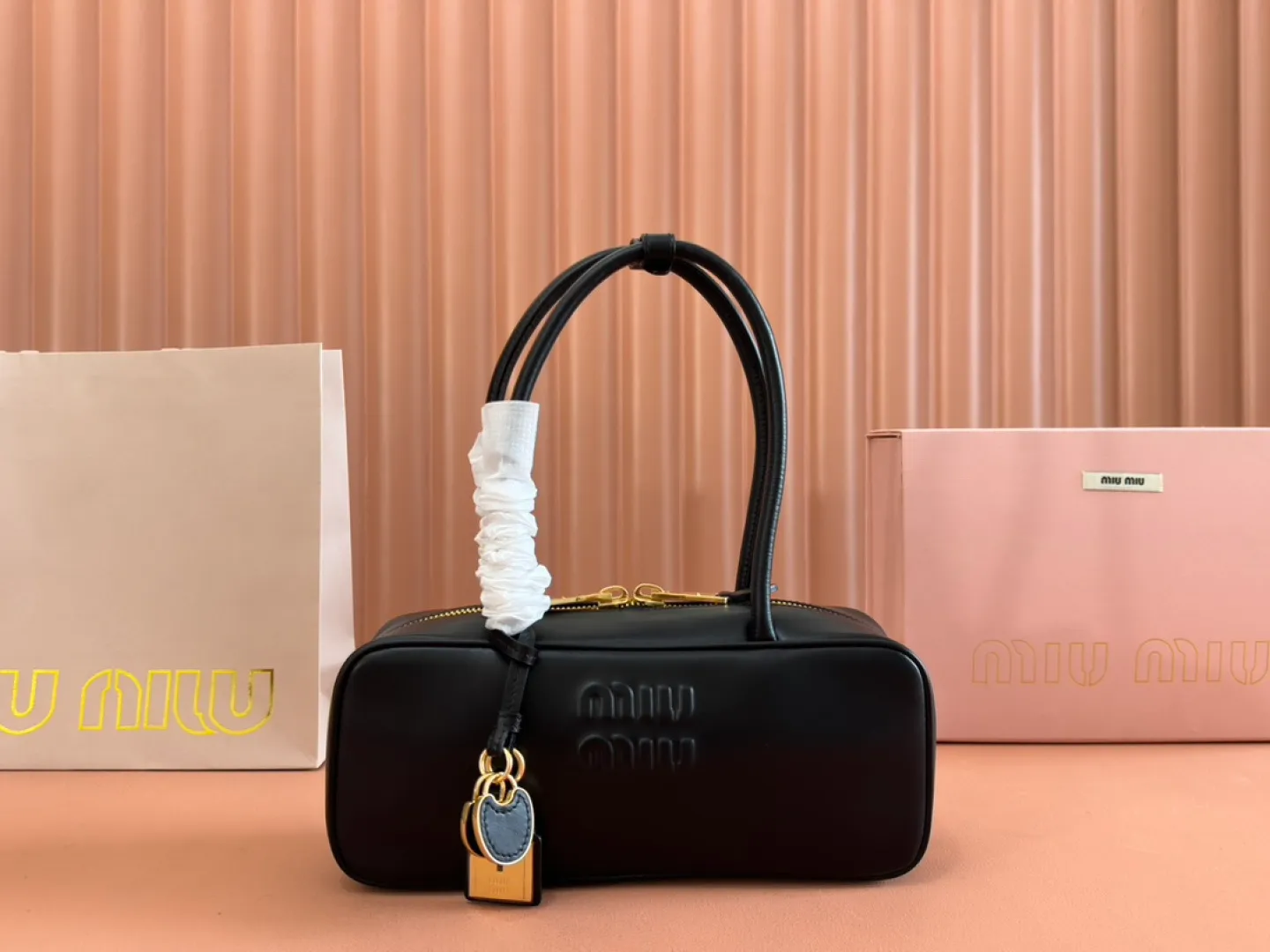 💋💋💋【New Product】Miu’s popular 👉Beau leather handbag has been shipped. Four colors/original leather is shipped! 🐲Model: 5BB173, combined short video