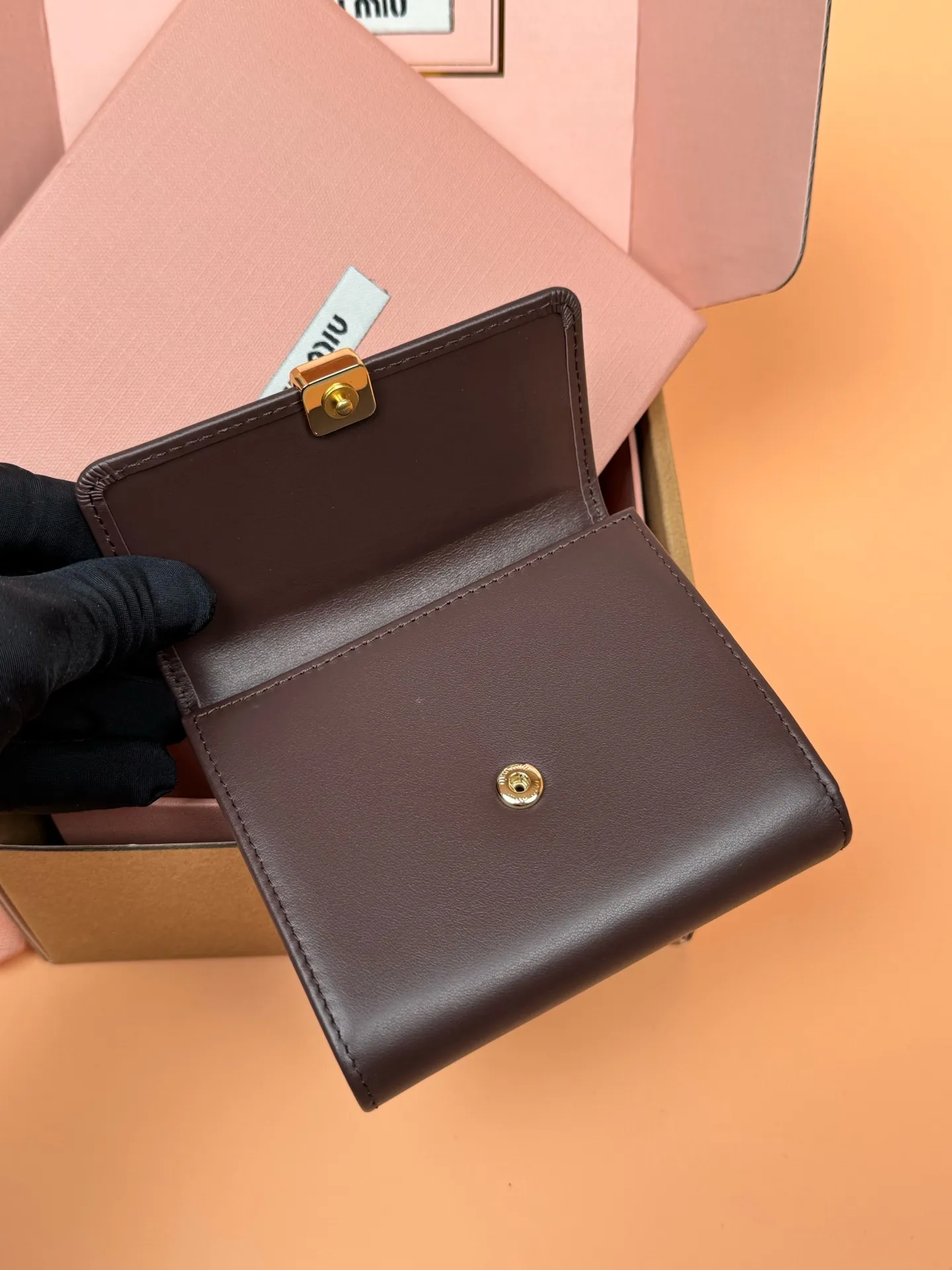 [Special grade hardware original leather] ¥600 ~ Imported cowhide wallet ~ Heather wood color - Snap button closure - Metal letter logo - 2 card slots - 1 banknote compartment - 1 coin pocket - Lined Size: w11.5×h10.2×2cm No.: 5MH033_ MM0240