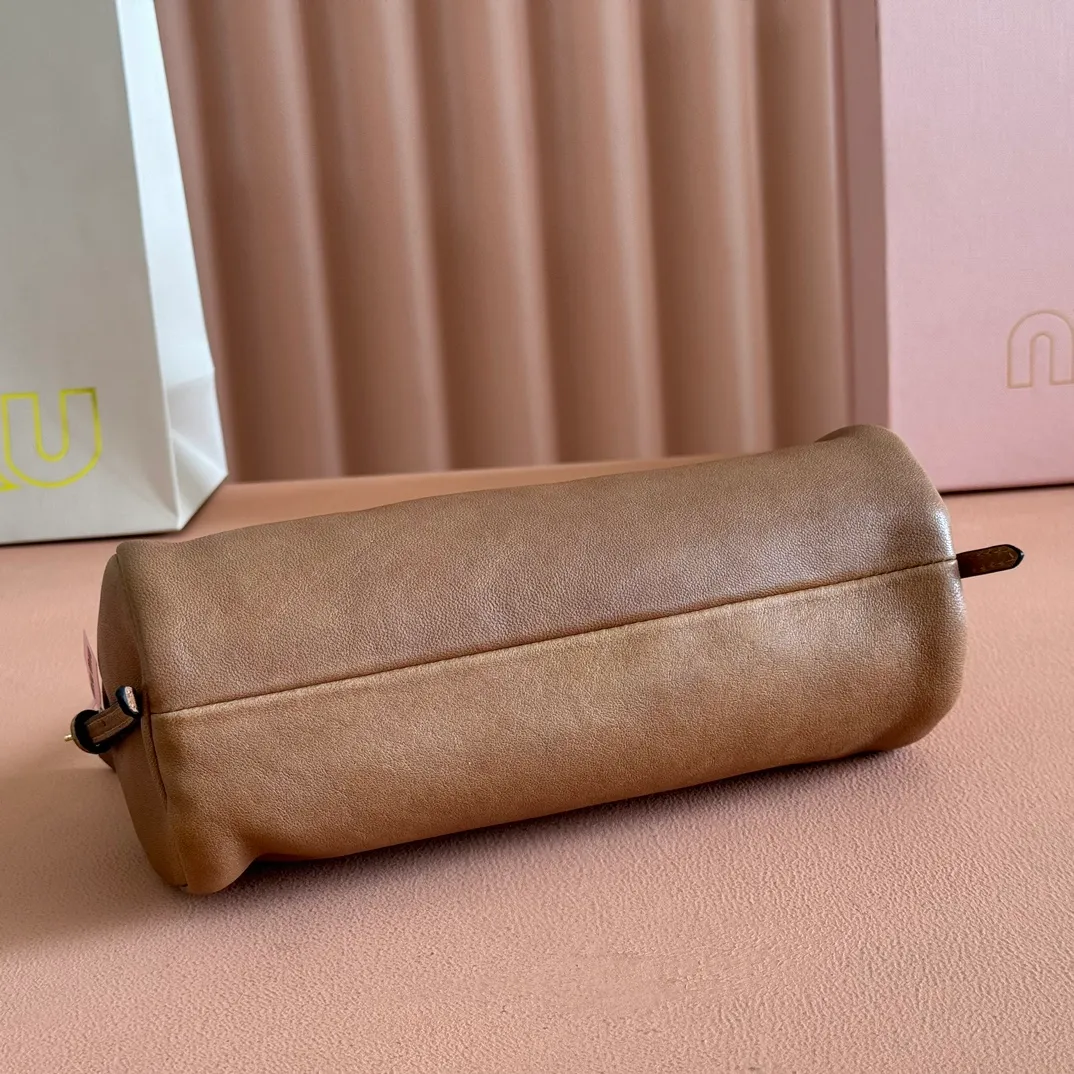 p1040💋💋💋[Special grade hardware original leather] Adventure Nappa sheep leather handbag/shoulder bag brown Size: W22×H9×D9cm No._5BG851