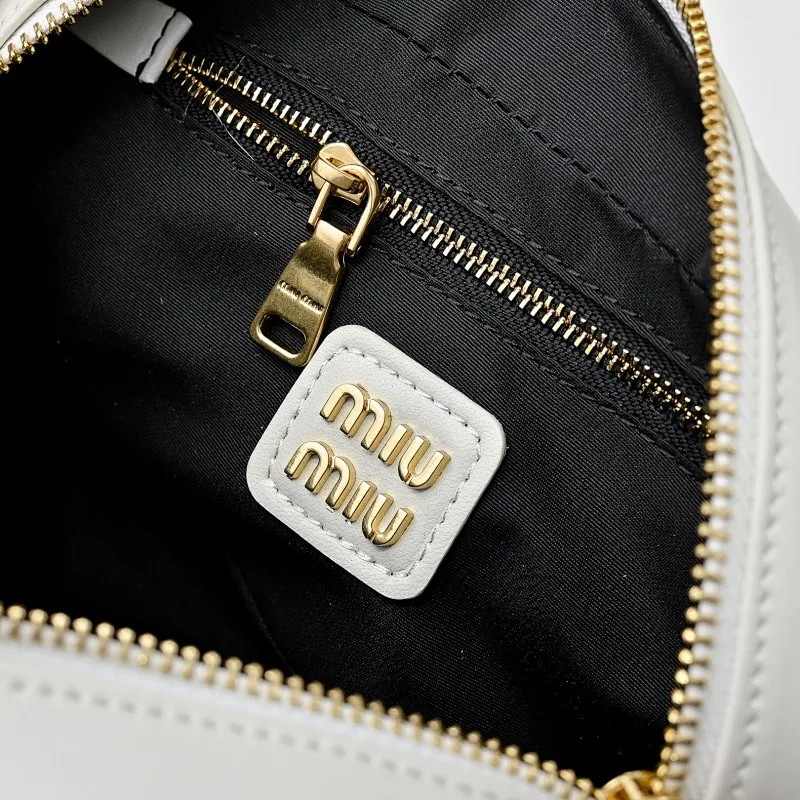 All categories Official website "Brand Women's Bags" Women's Bags 💙 miumiu 2025 new MIUMIU handbags
