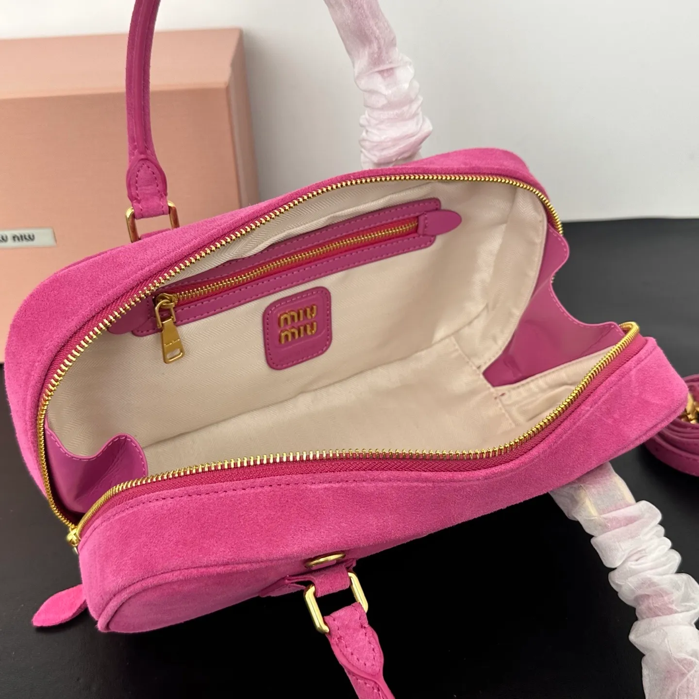 All categories Official website "Brand Women's Bags" Women's Bags 💙 miumiu 2025 new miumiu handbags