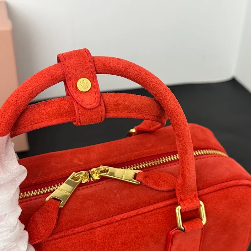 All categories Official website "Brand Women's Bags" Women's Bags 💙 miumiu 2025 new miumiu handbags