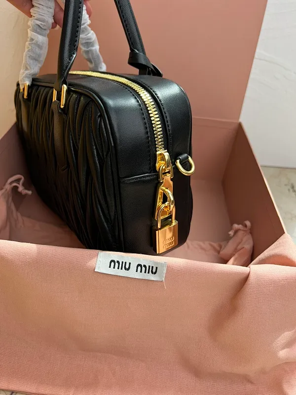 All Categories Official Website "Brand Women's Bags" Women's Bags 💙 miumiu 2026 Official Website MIUMIU Crossbody Bag