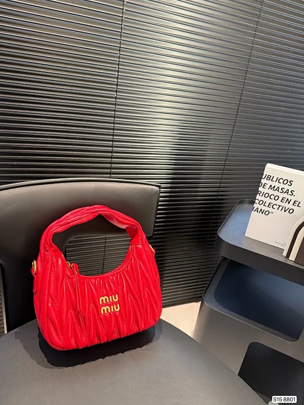 All categories Official website "Brand Women's Bags" Women's Bags 💙 miumiu 2025 new MIUMIU armpit bag