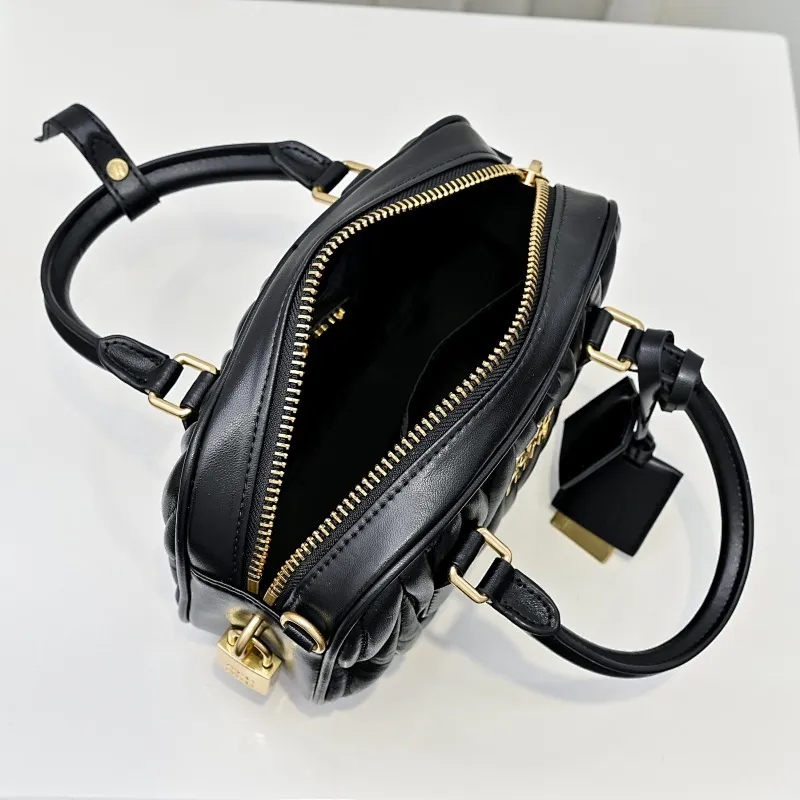 All categories Official website "Brand Women's Bags" Women's Bags 💙 miumiu 2025 new MIUMIU handbags
